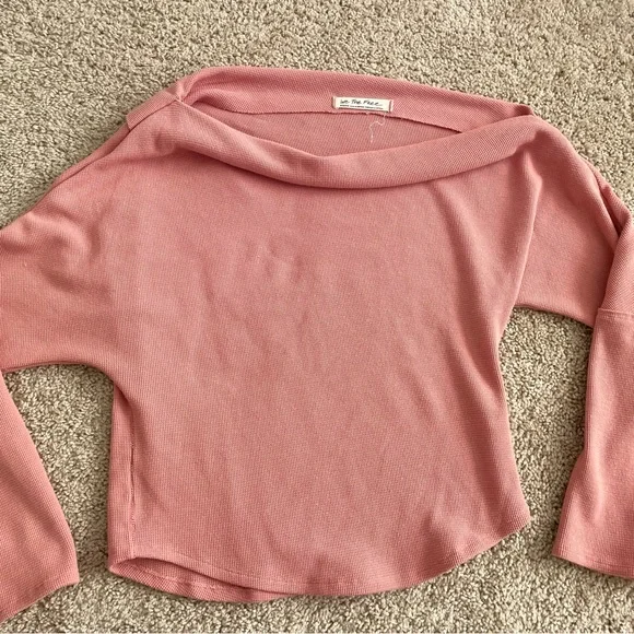 We The Free Fuji Thermal Tee Rose Off-Shoulder Sweater Size Medium - Picture 6 of 8